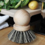 Grande brosse à casserolle