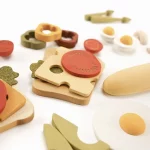 Set de petit-déjeuner en bois