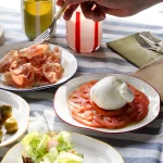 These dishes won't wash themselves – assiette