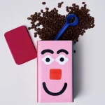 Make a face  – boîte a café