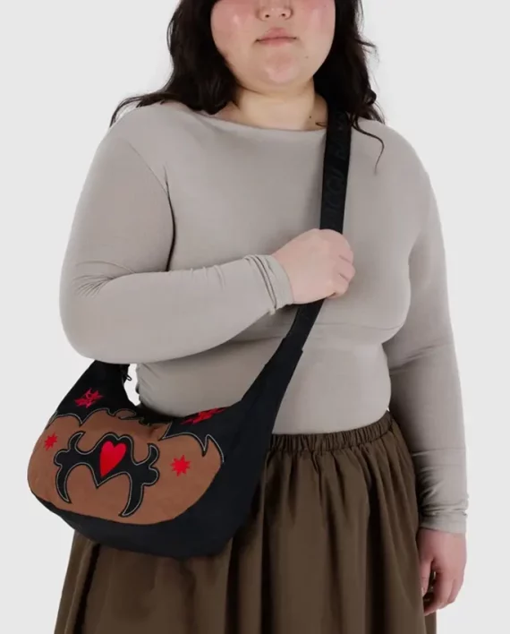 Crescent bag medium