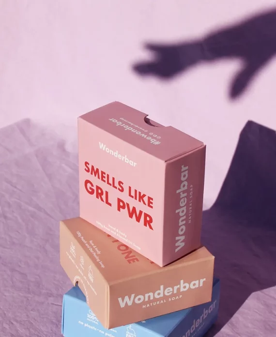 Smell Like GRL PWR – Savon à la rose et à l'huile d'amande
