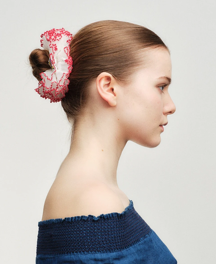 The Curious Kids White Lotus – chouchou